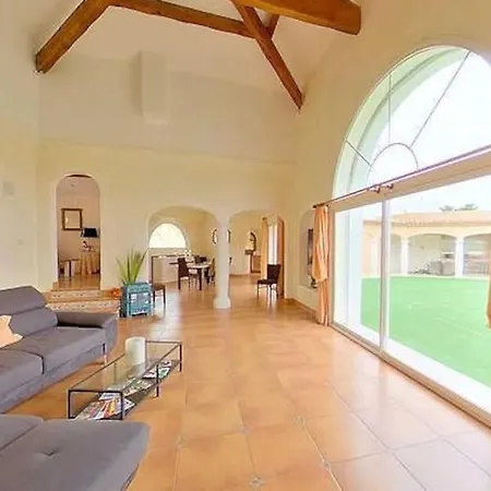 Soleil - Large With Pool & Garden Near Pezenas Nézignan-lʼÉvêque