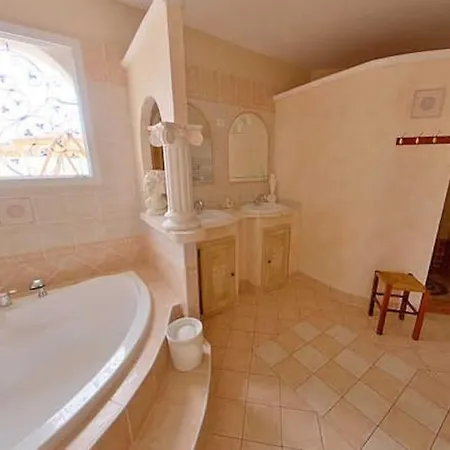 Soleil - Large With Pool & Garden Near Pezenas